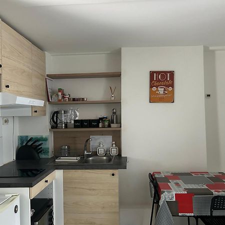 Appartement Avec Terrasse A ロニー＝スー＝ボワ エクステリア 写真